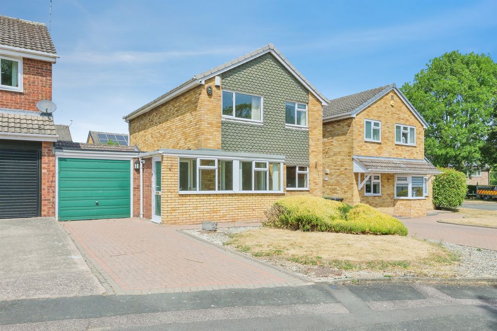 Property photo 1 of 17
