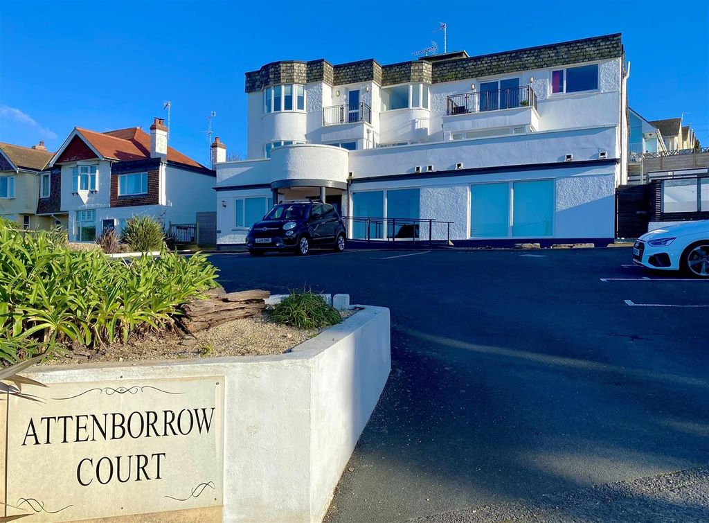 Property photo 1 of 13 Attenborrow Court