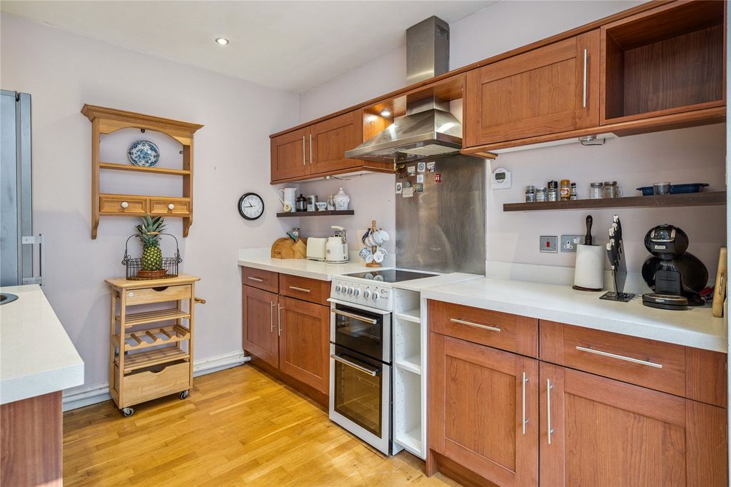 Property photo 3 of 22 Kitchen