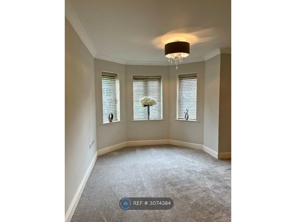 Property photo 2 of 6 Lounge-Dining Room