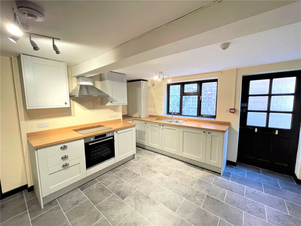 Property photo 2 of 6 Picture No. 07