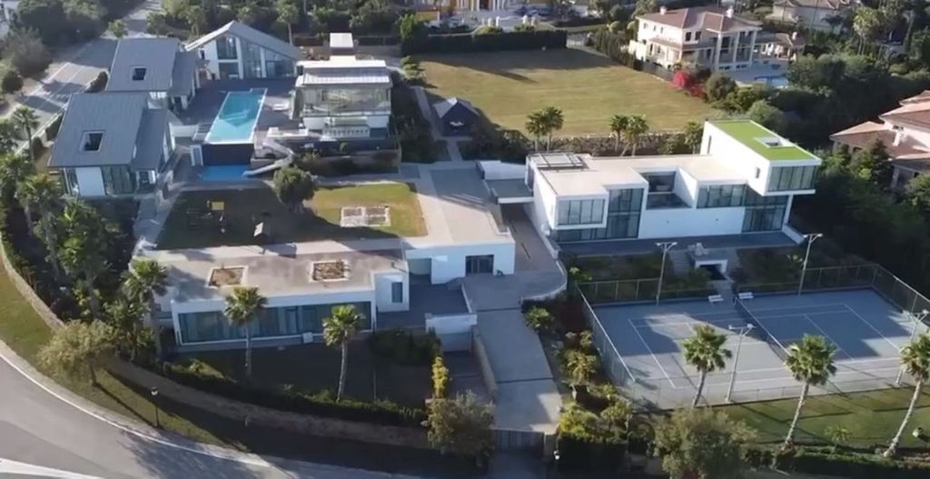 Property photo 1 of 10