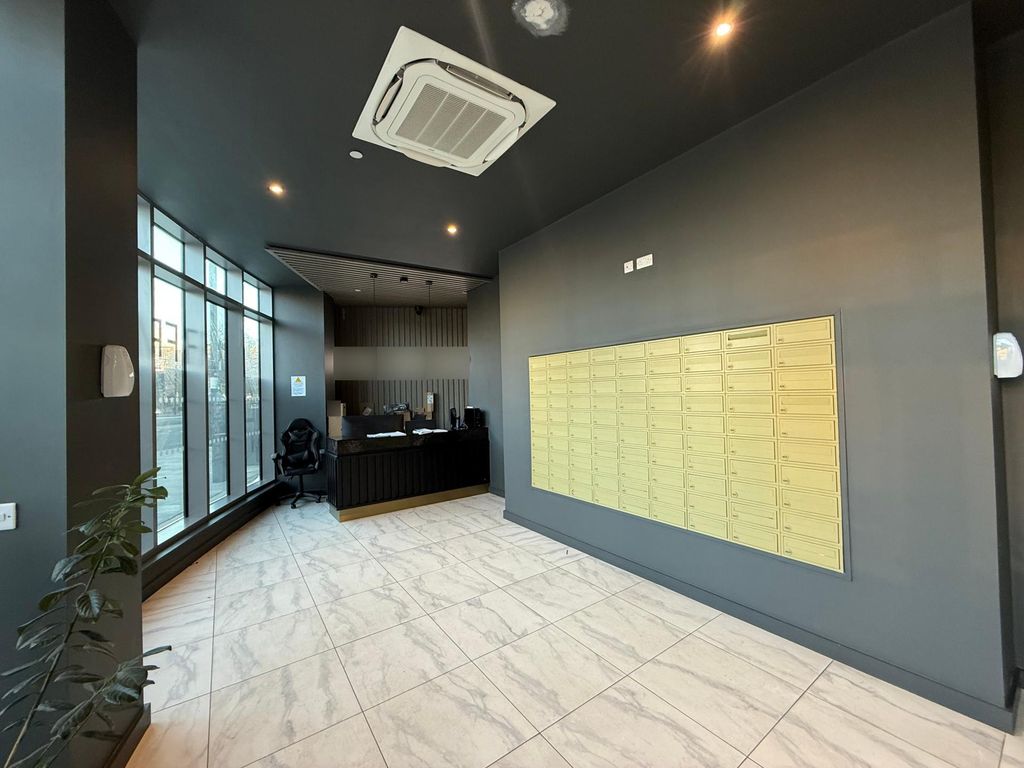 Property photo 2 of 18 Photo 1