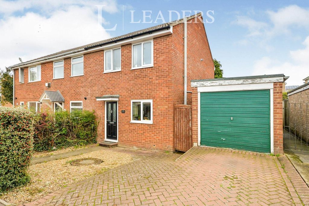 Property photo 1 of 10 Front