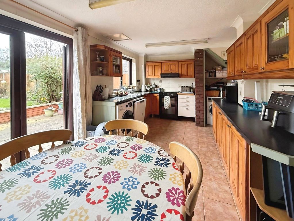 Property photo 3 of 15 Photo 12