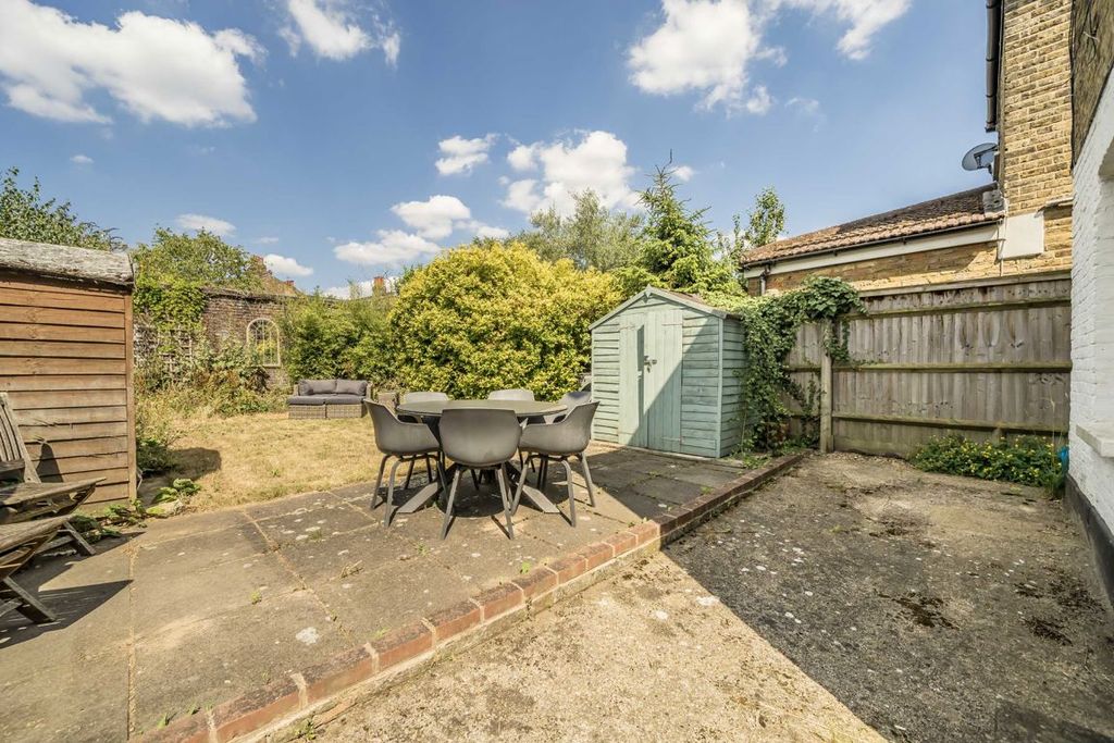 Property photo 3 of 7