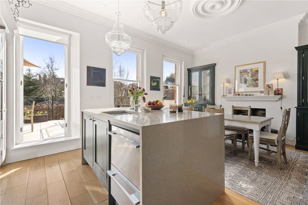 Property photo 3 of 20 Picture No. 28