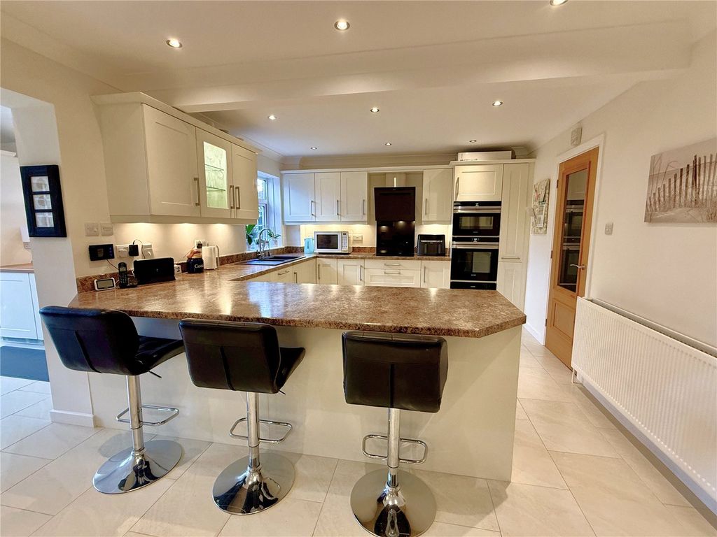 Property photo 2 of 15 Picture No. 08