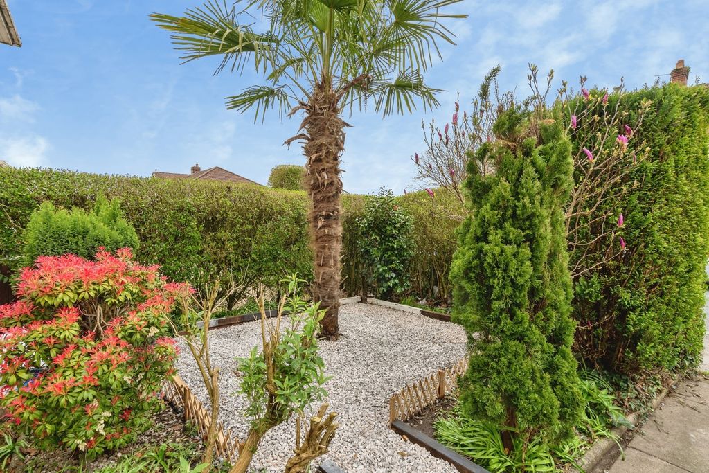 Property photo 3 of 30 Pbox-Img.Jpg