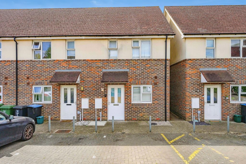Property photo 1 of 15
