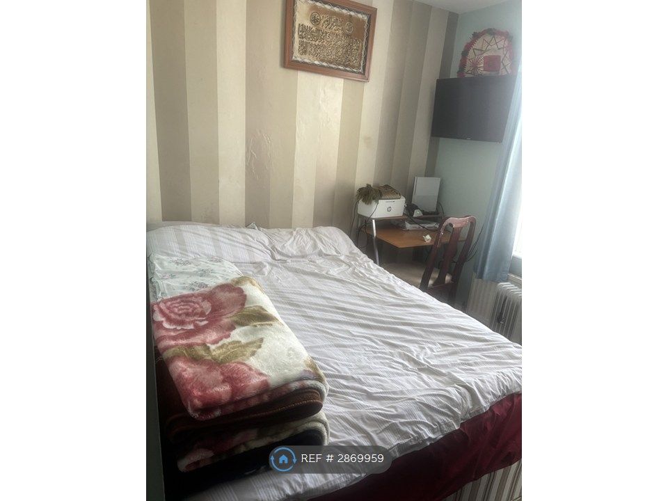 Property photo 1 of 3