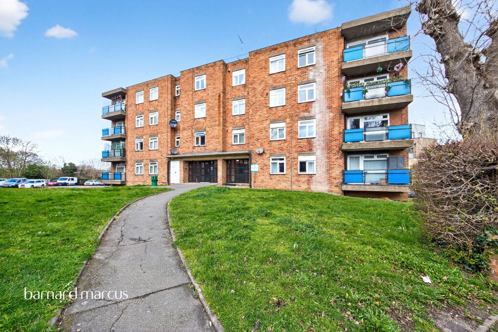 Property photo 1 of 9