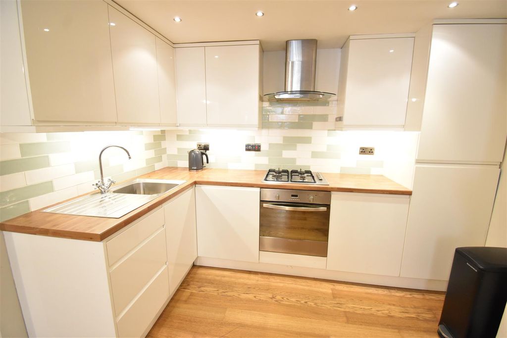 Property photo 3 of 7 Dsc_3100.Jpg