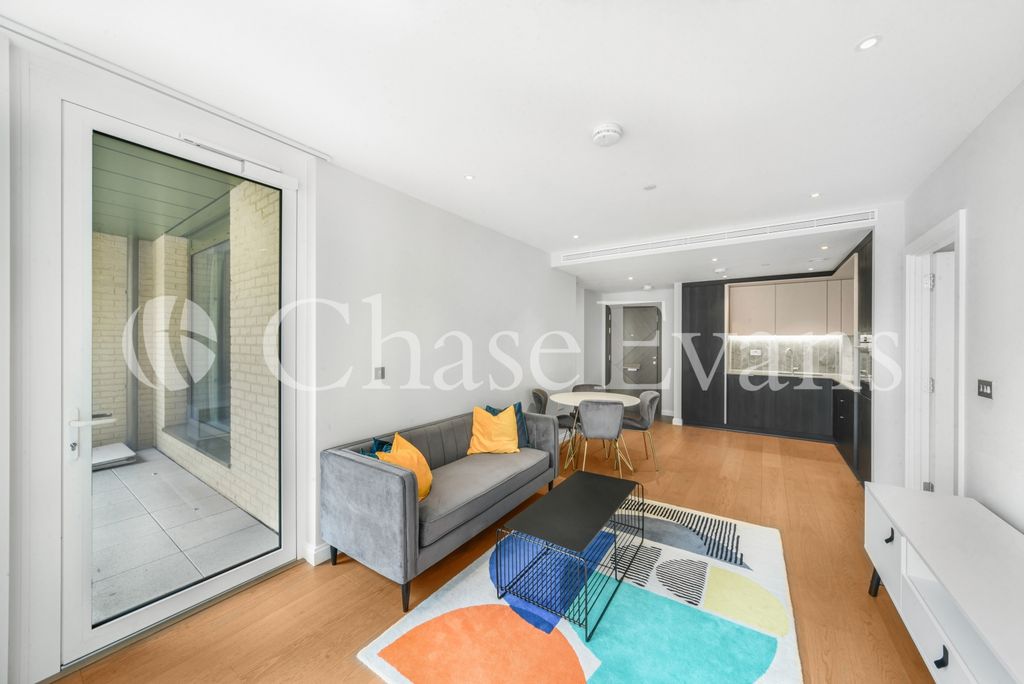 Property photo 3 of 15 Phoenix Court, Oval