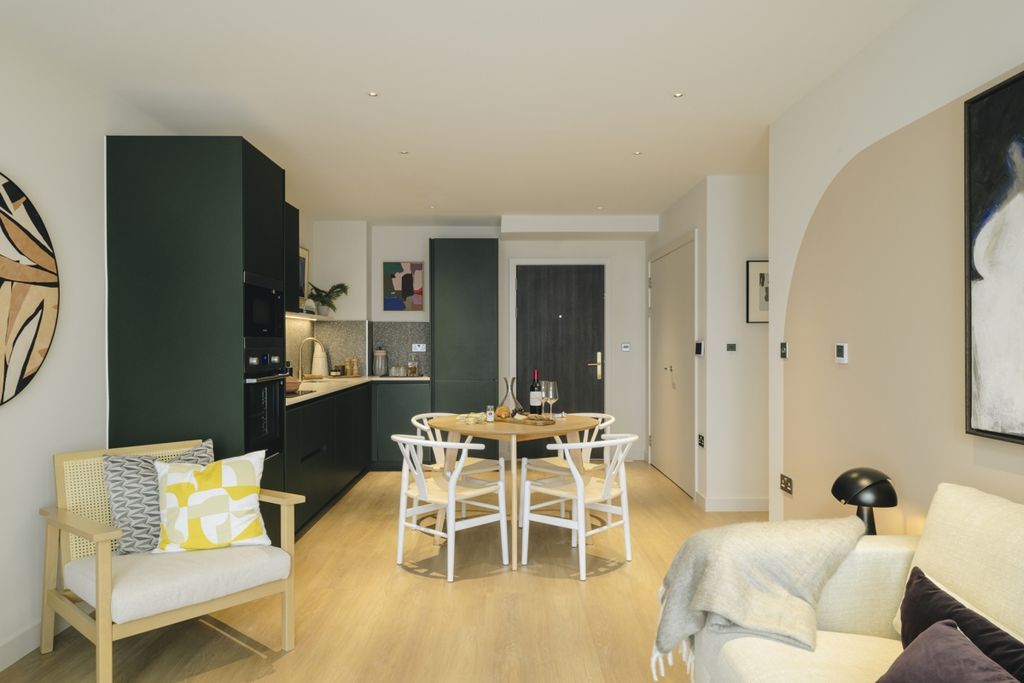 Property photo 3 of 11 The_Wiltern-(Phot...