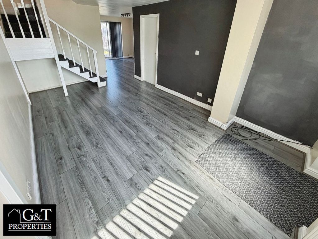 Property photo 3 of 15 Reception Room