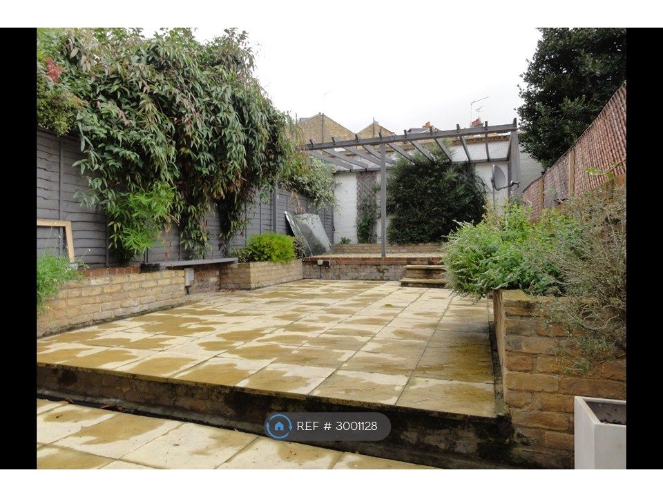 Property photo 1 of 17 Garden