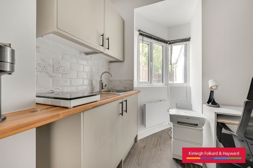 Property photo 2 of 14 Picture No. 02