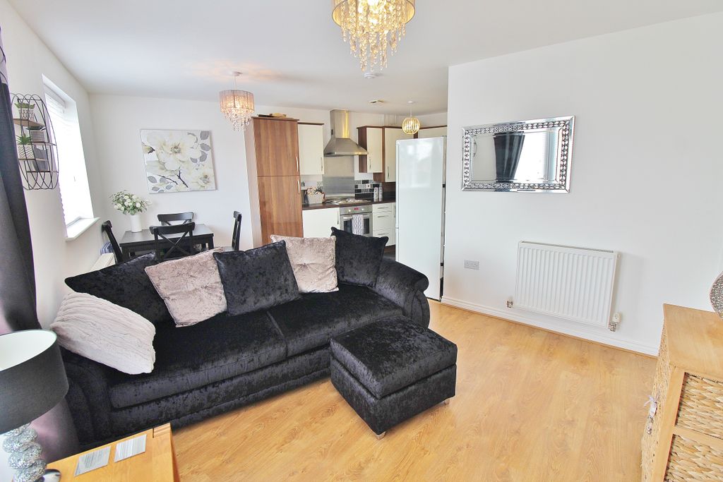 Property photo 2 of 9