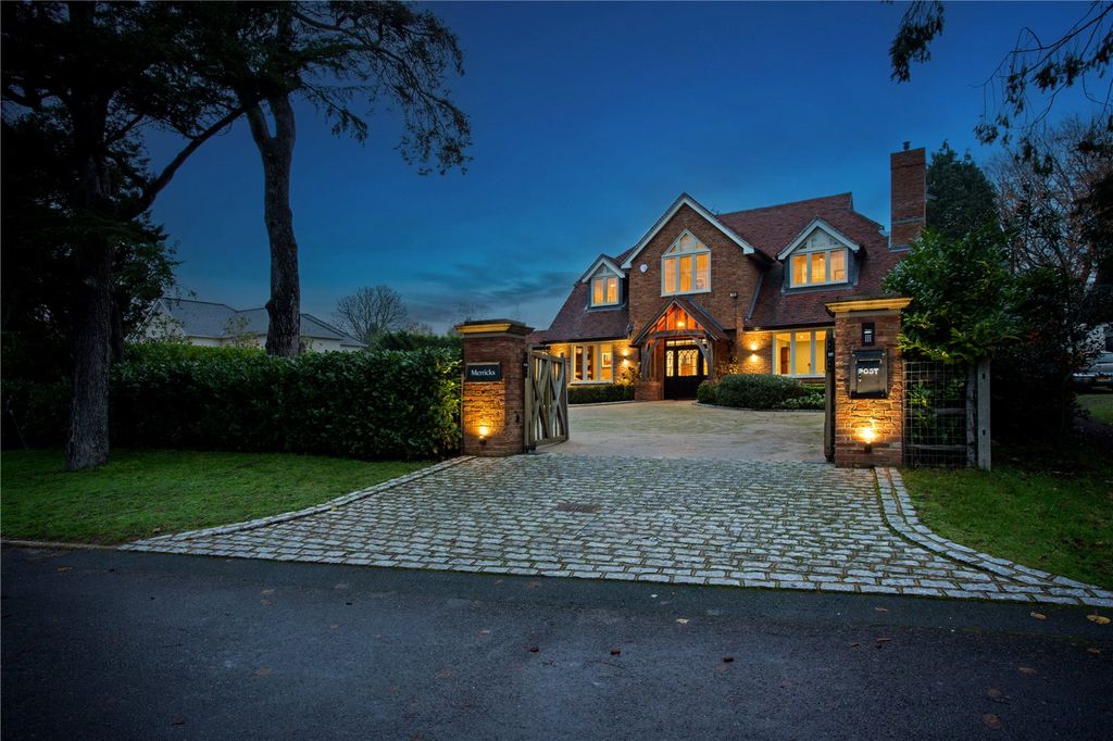 Property photo 2 of 14 Front Elevation