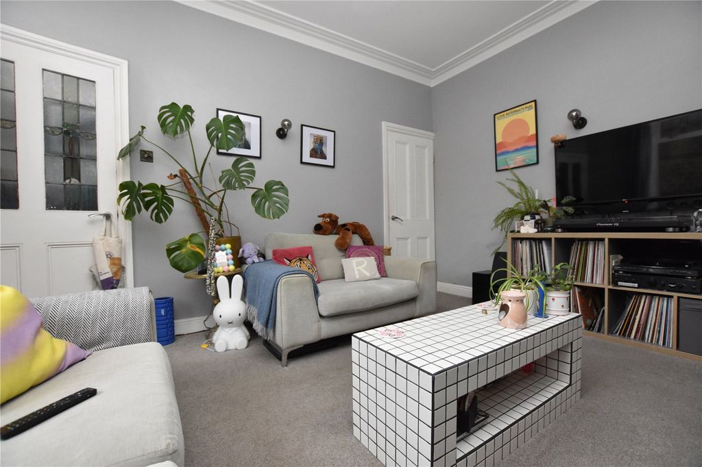 Property photo 3 of 18 Picture No. 11