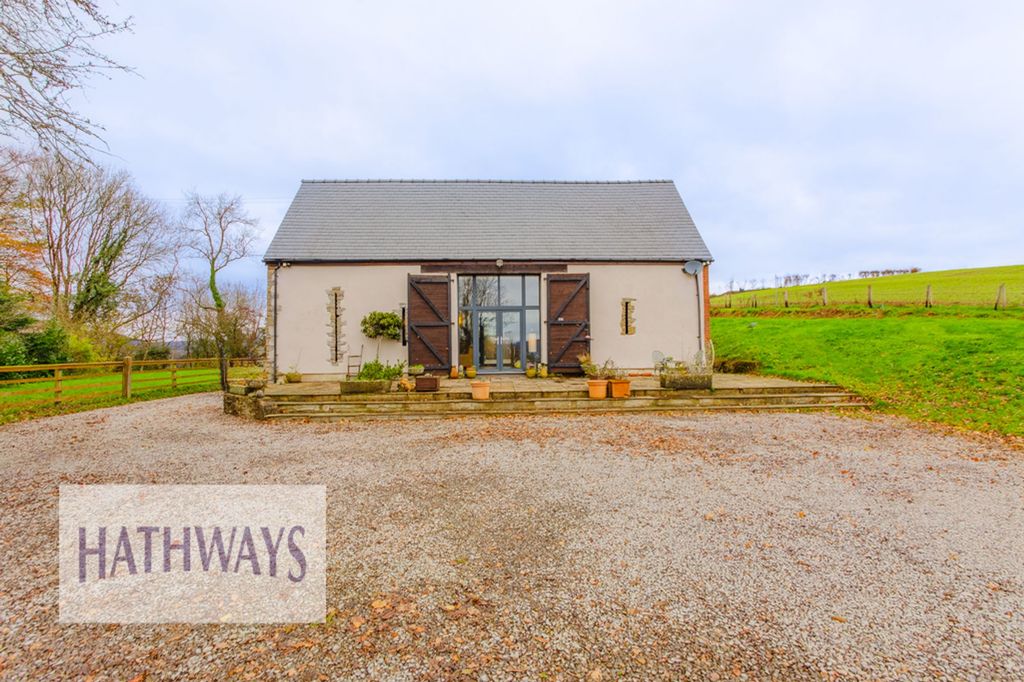 Property photo 3 of 93