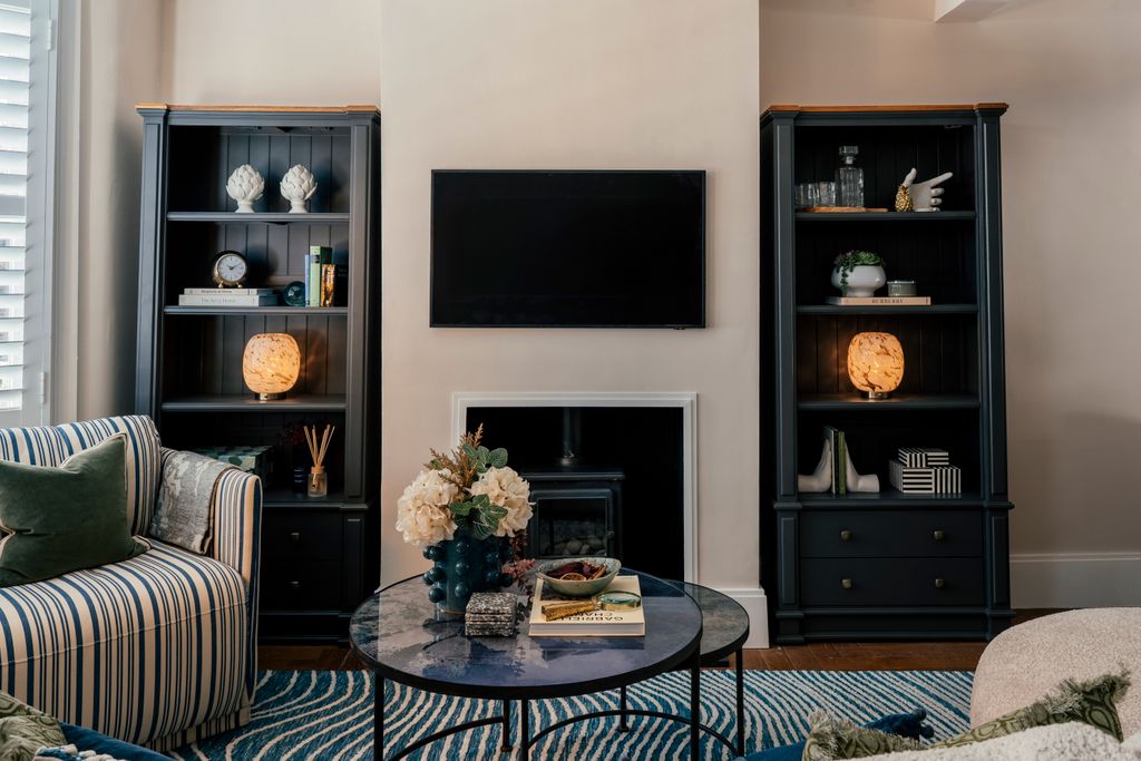 Property photo 2 of 20 Property