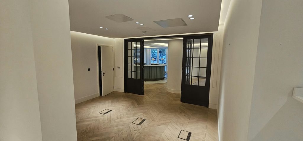 Property photo 3 of 5 Kensington Internal Photo 2.Jpg