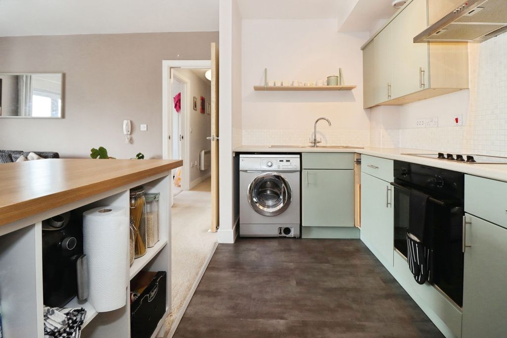 Property photo 2 of 12 Pbox-Img.Jpg