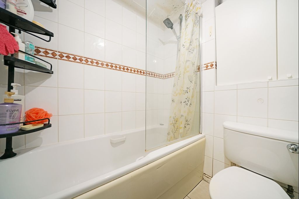 Property photo 3 of 15 Photo 2