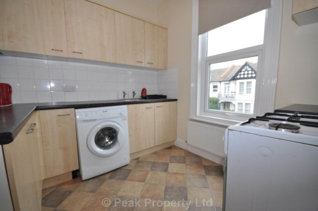 Property photo 3 of 5