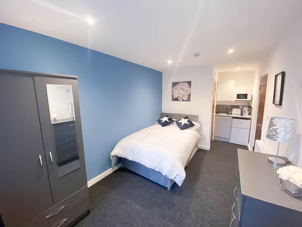 Property photo 1 of 9 Photo 0