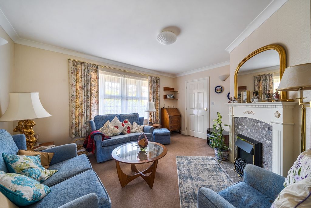 Property photo 2 of 23 12-6A61Fd6E69Eed-1495596-19F8Eb4c6140d-14-14-1