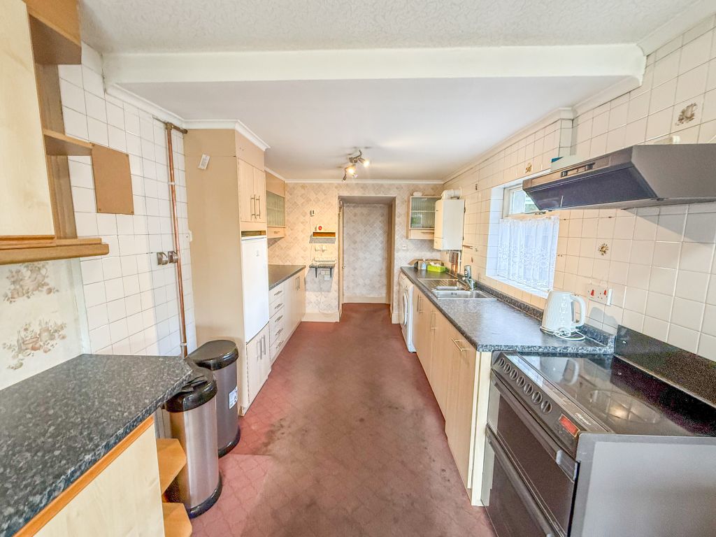 Property photo 3 of 43 Img_9471