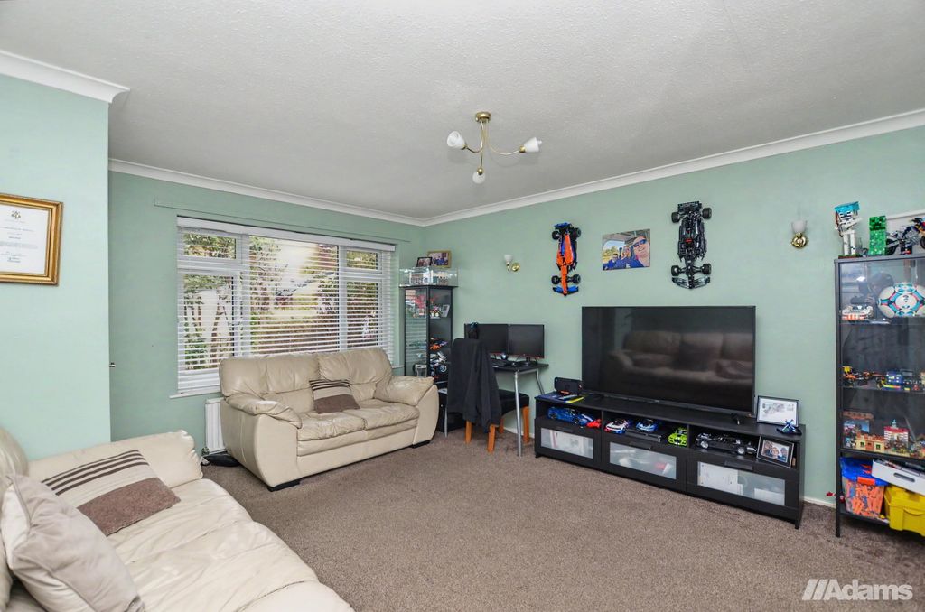 Property photo 3 of 19