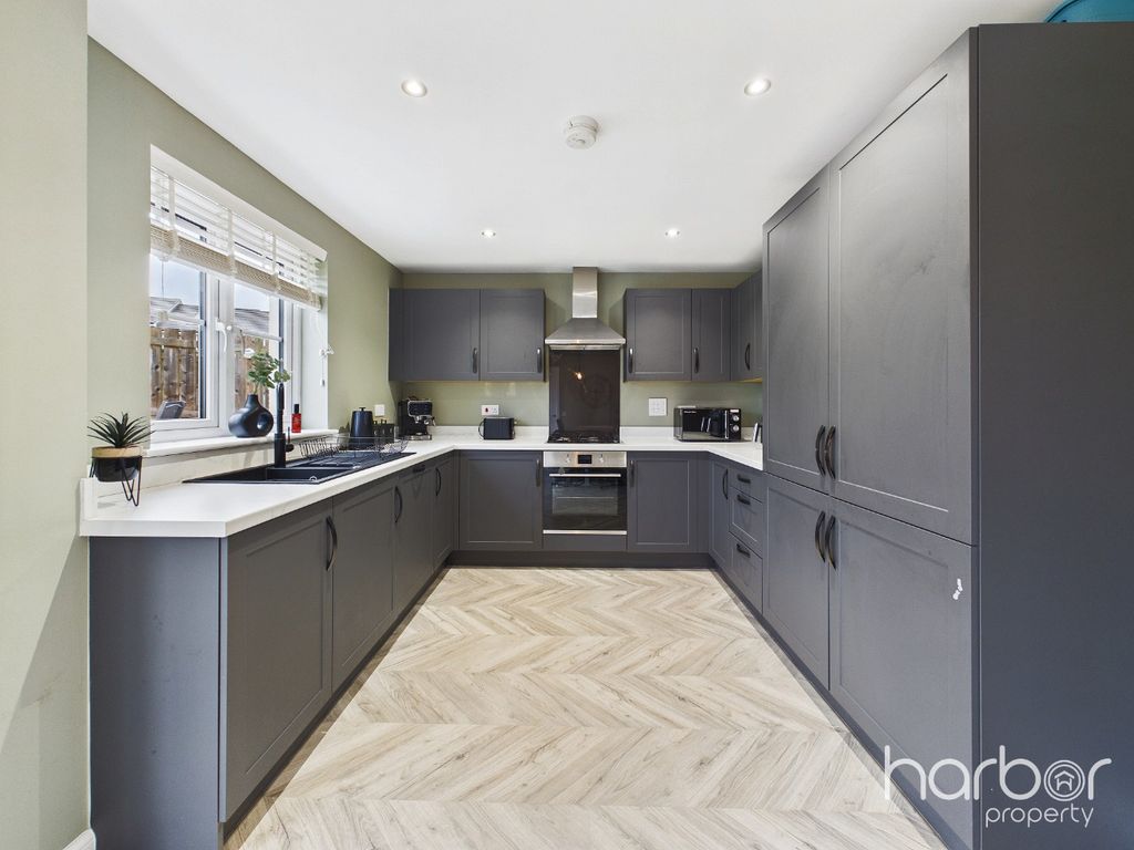 Property photo 3 of 21 5254995