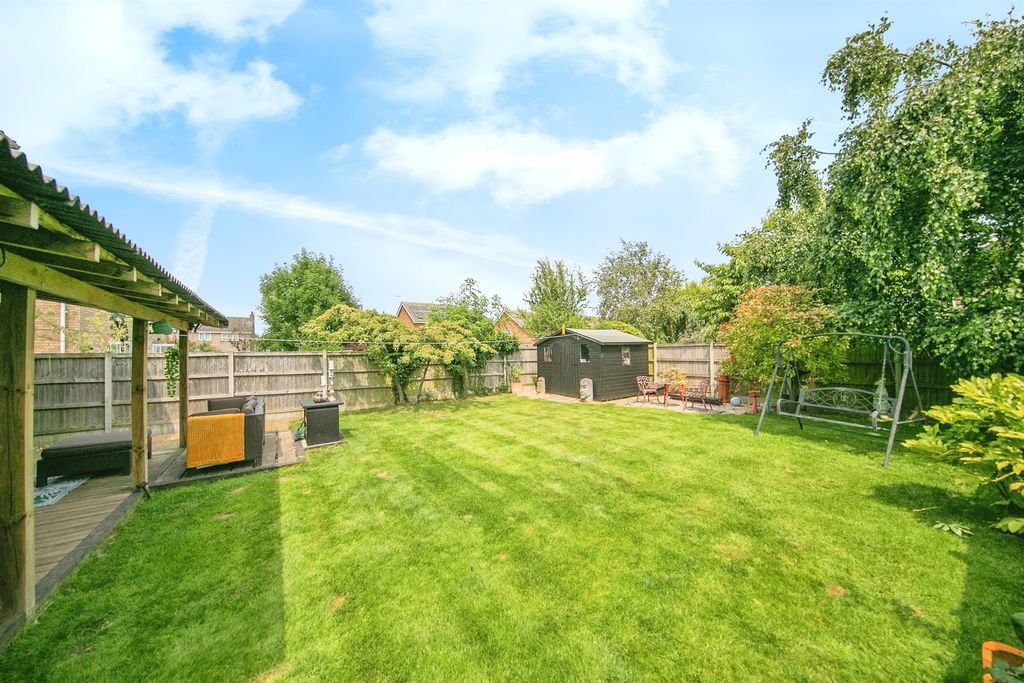 Property photo 2 of 22