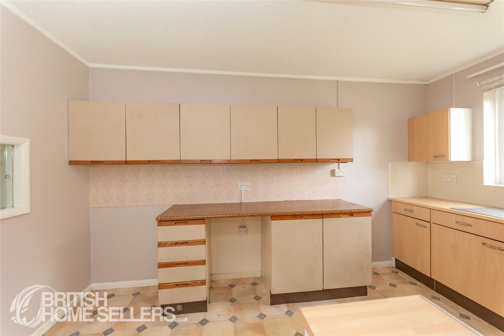 Property photo 3 of 20 Picture No. 21