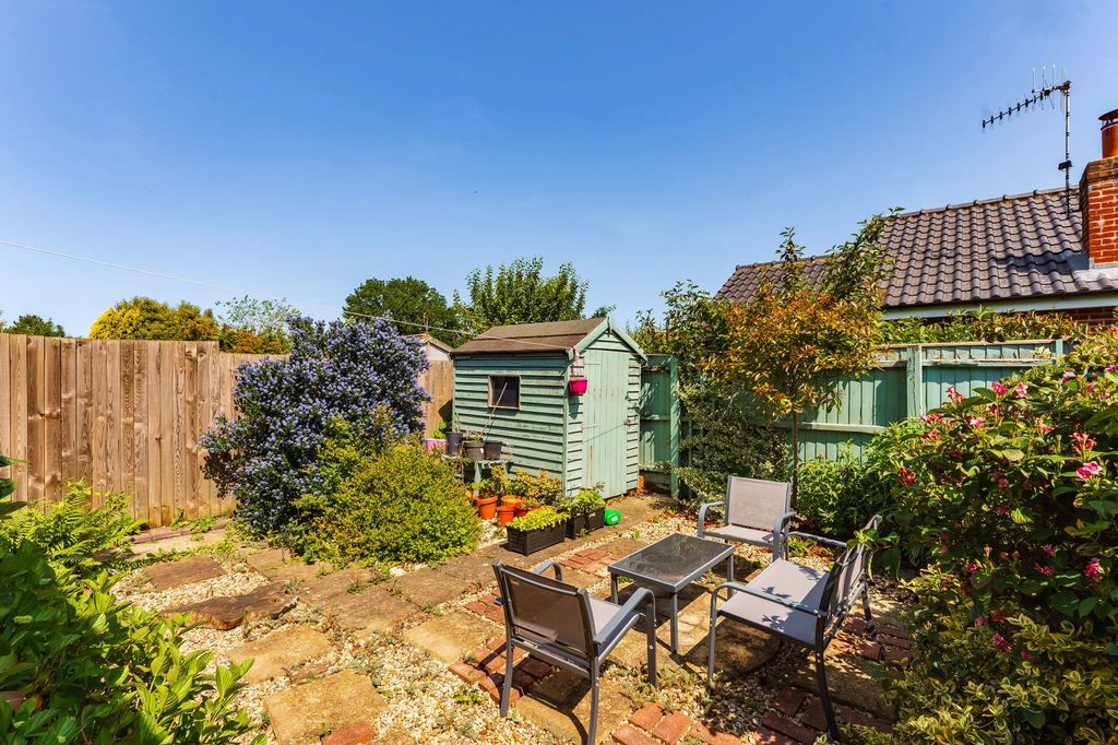 Property photo 2 of 13