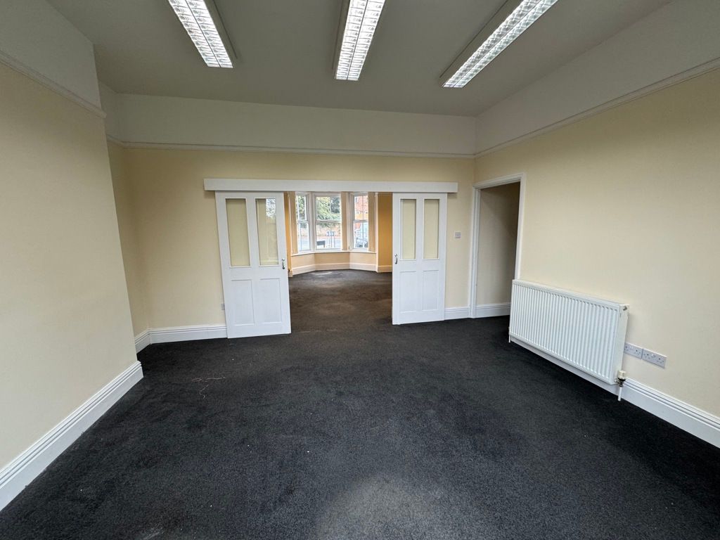 Property photo 3 of 14 Photo 4