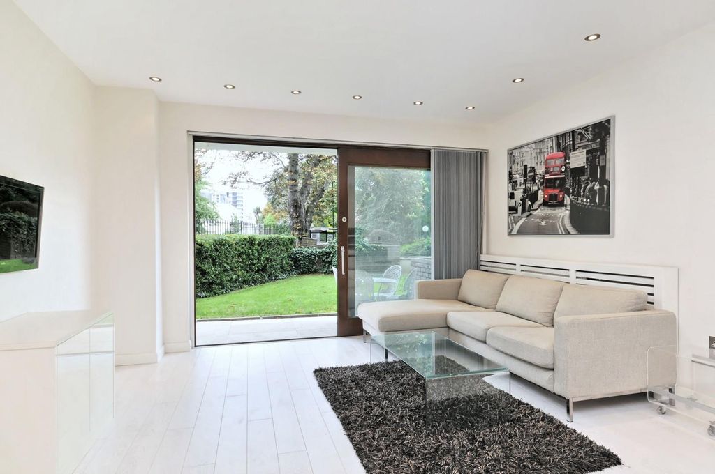 Property photo 1 of 8 Image