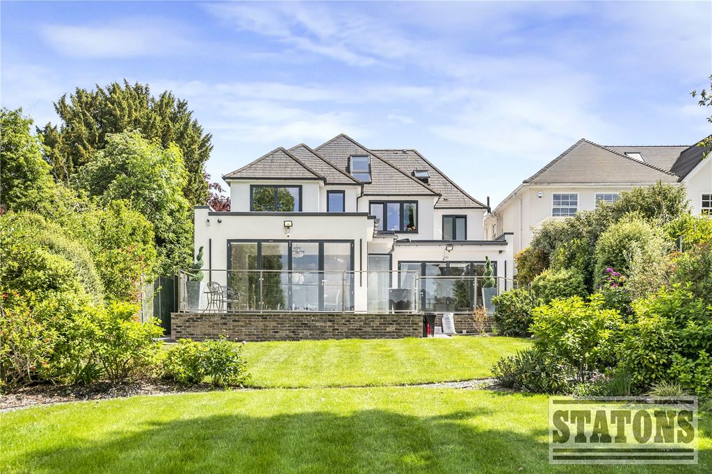 Property photo 1 of 41 Picture No. 30