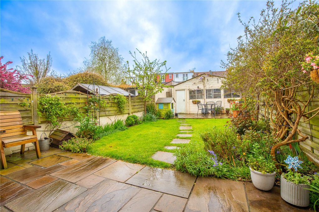 Property photo 3 of 21 Picture No. 64