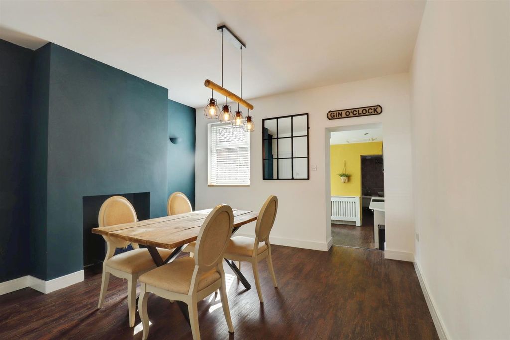 Property photo 3 of 16 909731E2-Img_2453-Img_2455.Jpg