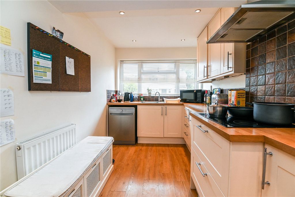Property photo 3 of 17 Picture No. 04