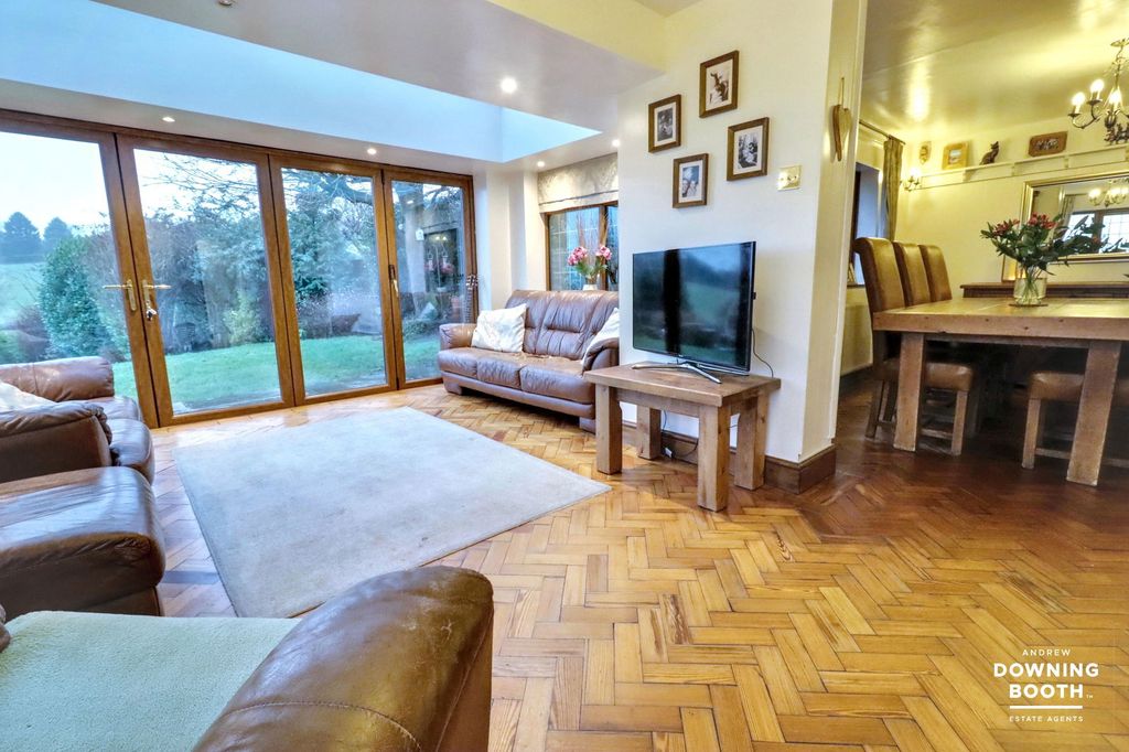 Property photo 2 of 46