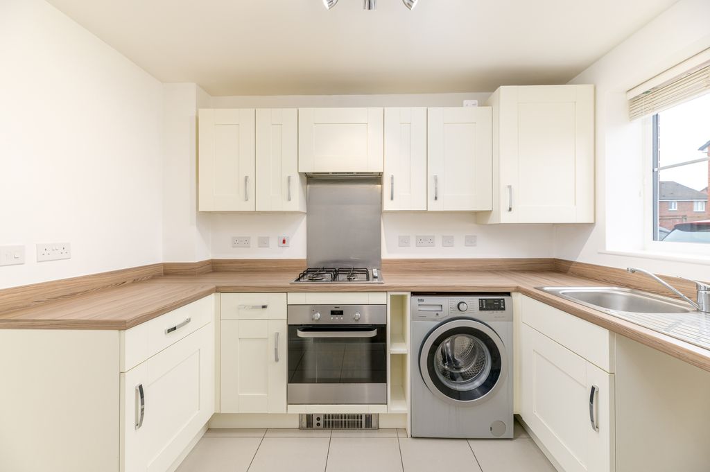 Property photo 2 of 22 10