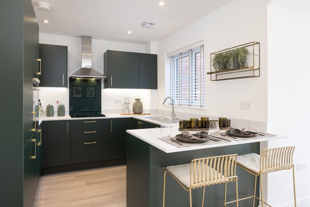 Property photo 2 of 11 Netherhall Gardens, Cambridge