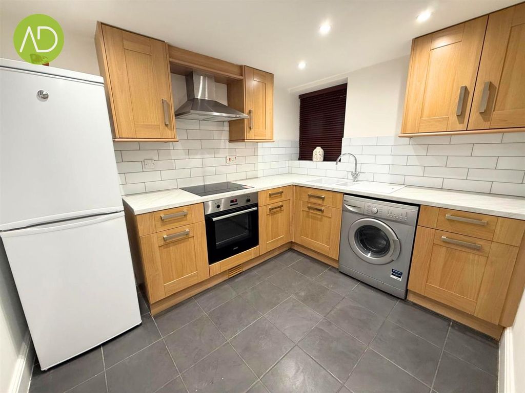 Property photo 2 of 10 7.Jpg