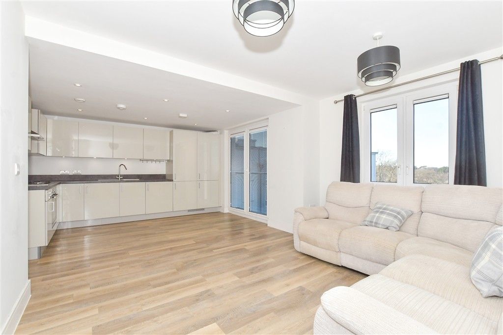 Property photo 3 of 10 Lounge/Diner/Kitchen